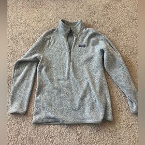 Patagonia half zip sweater pullover.